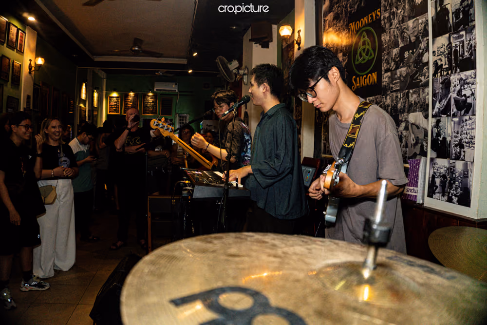 Nghệ at No Cover HCMC